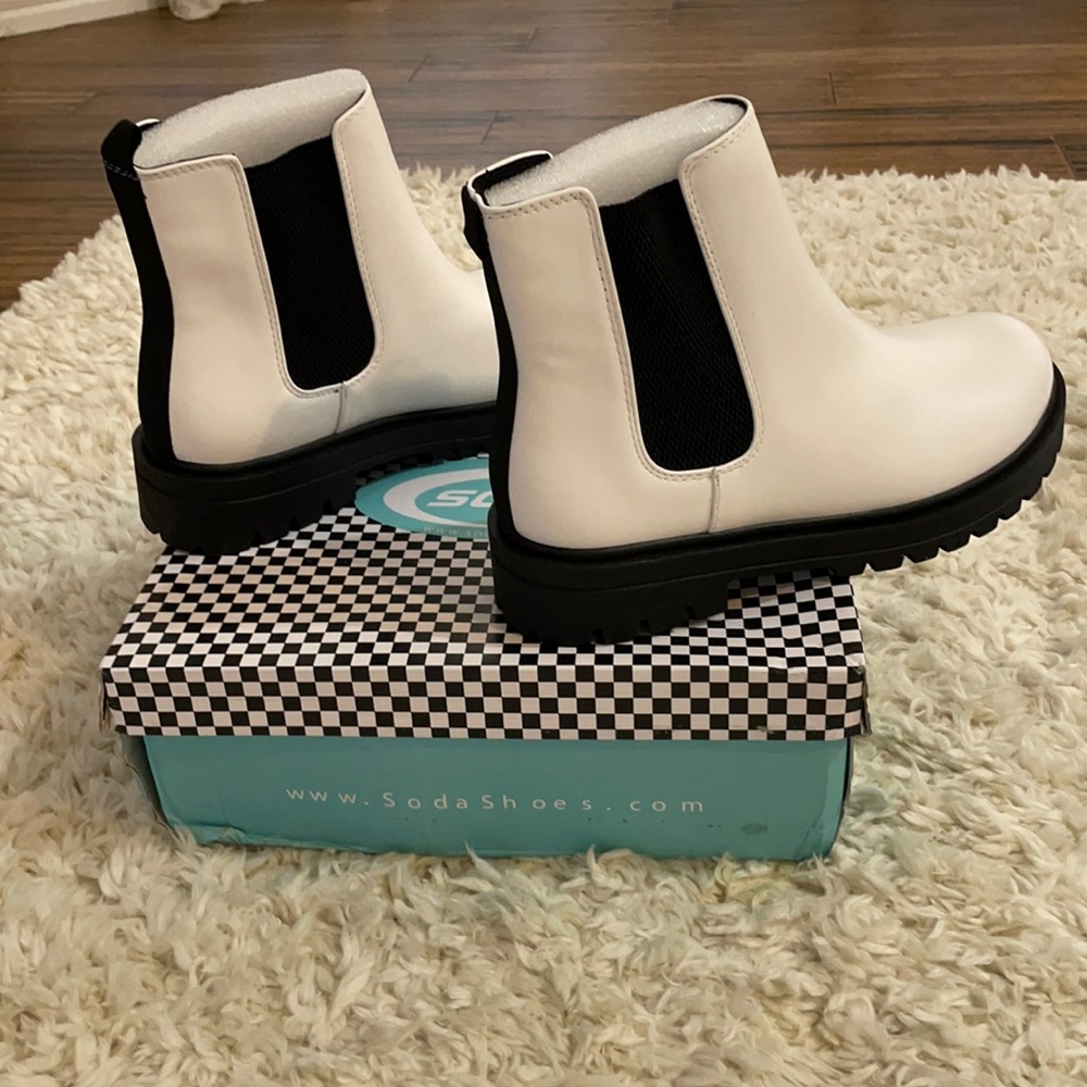 NIB SODA BOOTIES